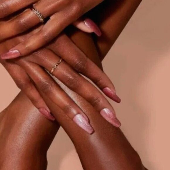 Kiss Velour Fantasy Magnetic Powder Effect Long Length Nails - Picture 3 of 7